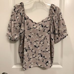 Monteau pink floral scallop neck blouse. Size L